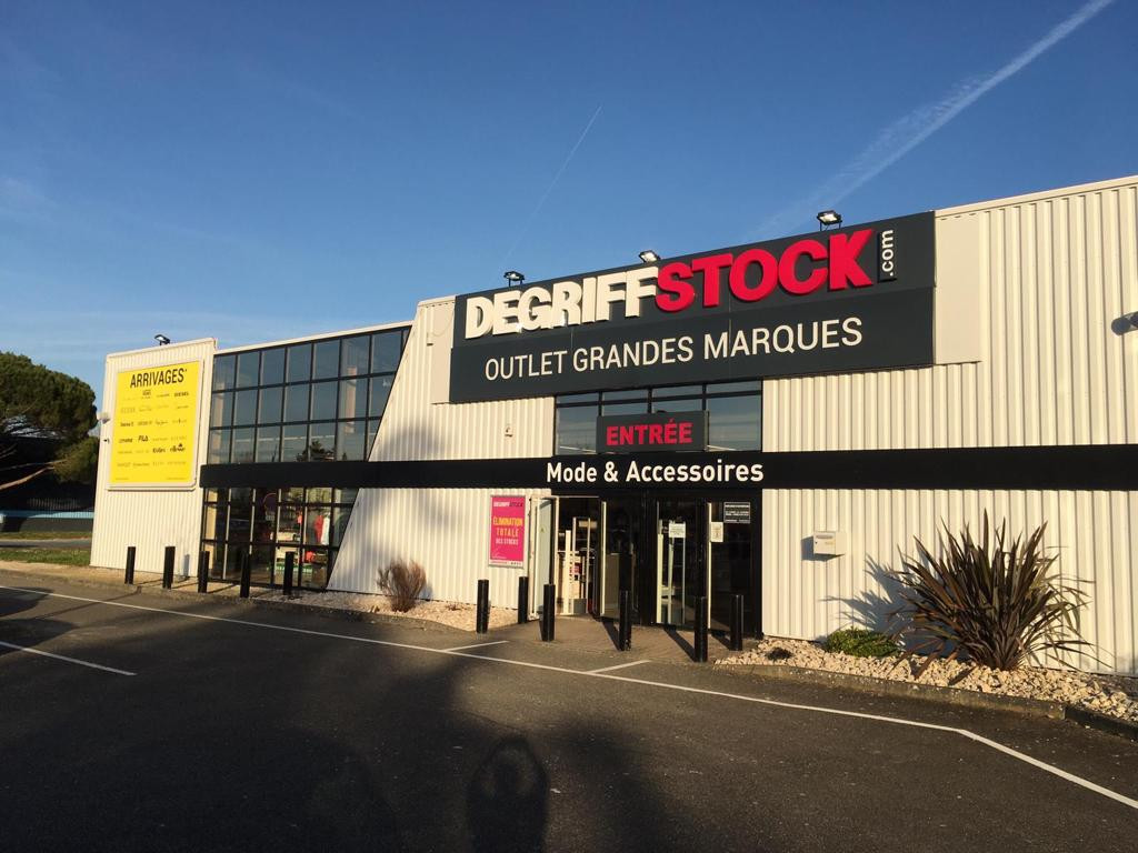 Degriffstock Montauban Vêtements